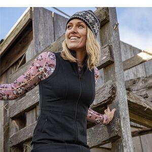 Title nine Black Performance Vest